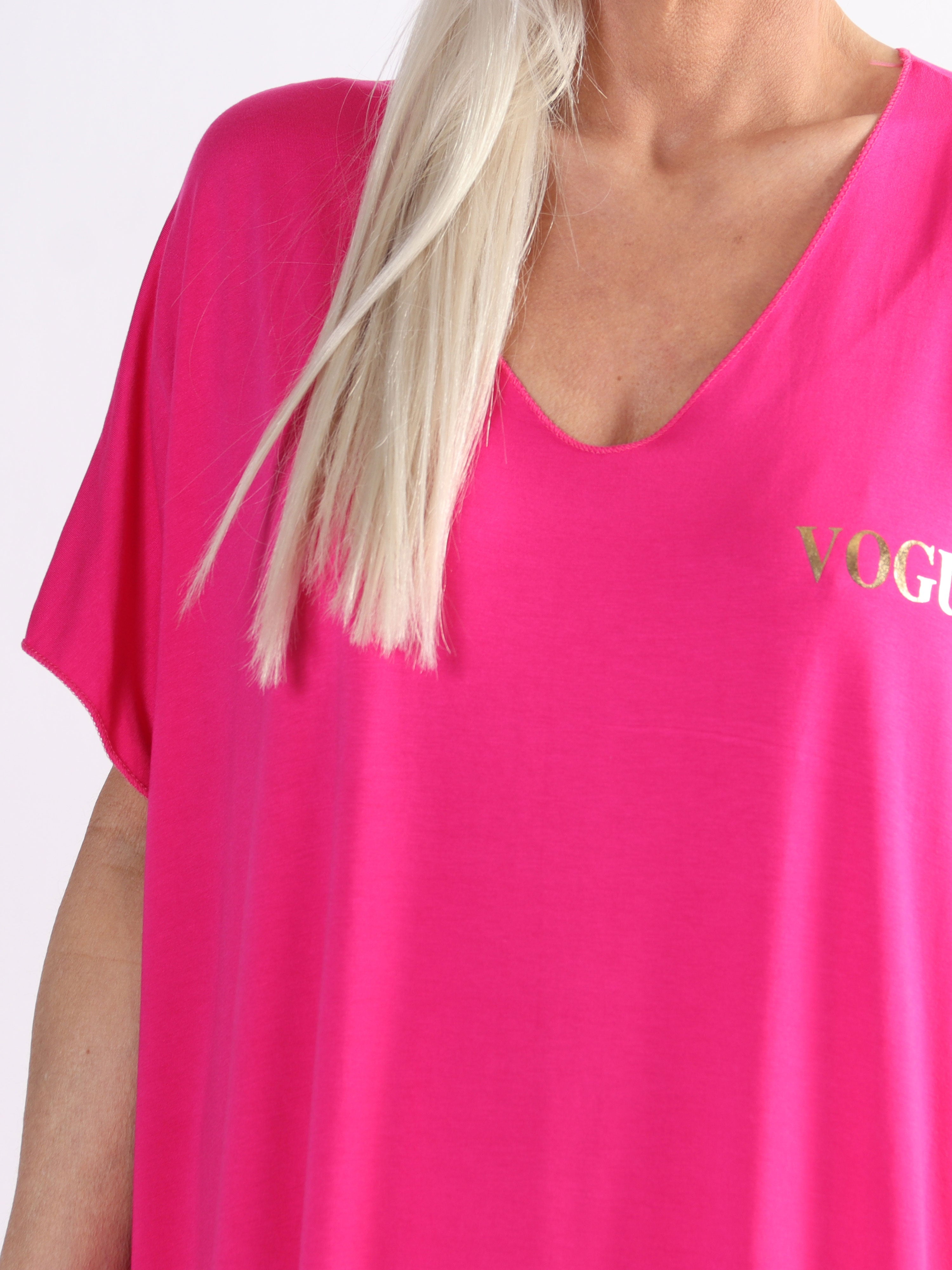 Ellen - T-shirtklänning i viskos med guldtryck i plusstorlek